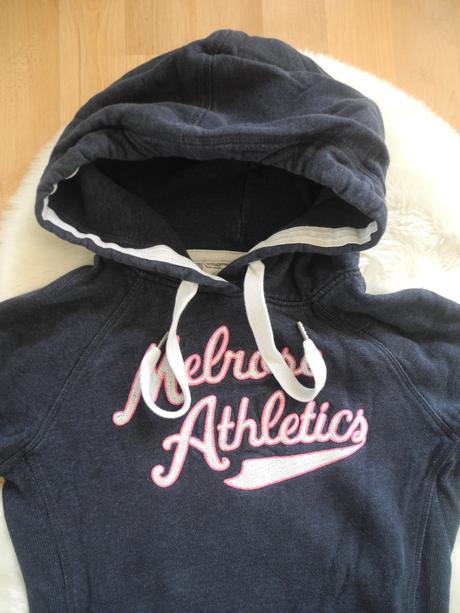 Mikina s kapucí, l.o.g.g.,158