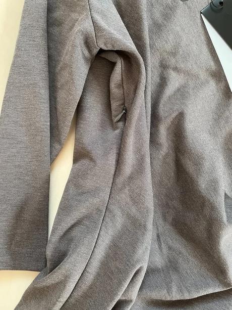 Nové šedé šaty, vel s, laura jo, s