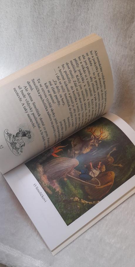 Kniha malým čtenářům od boženy němcové,