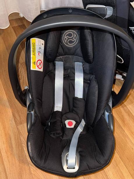 Vajíčko a autosedačka, cybex
