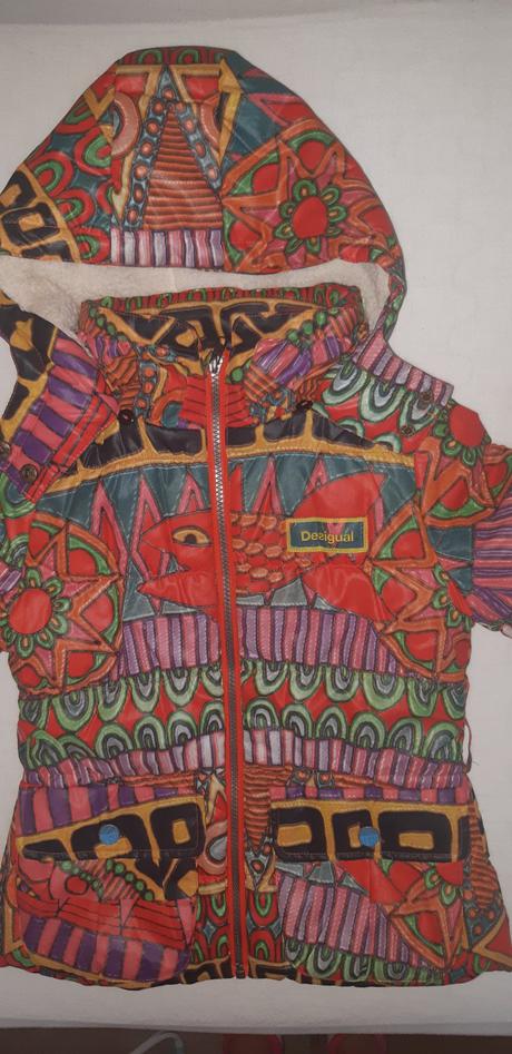 Zimní bunda zn.desiqual vel. 128, desigual,128