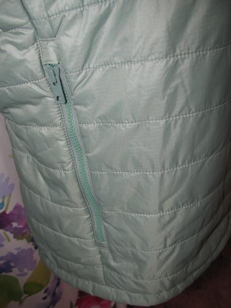 Luxusní lehká dámská vesta švédské zn.fjällräven, xl