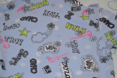 Vesta mikinka disney, disney,128