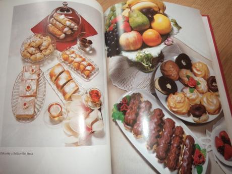 Hrníčková kuchařka - pečeme bez vážení,