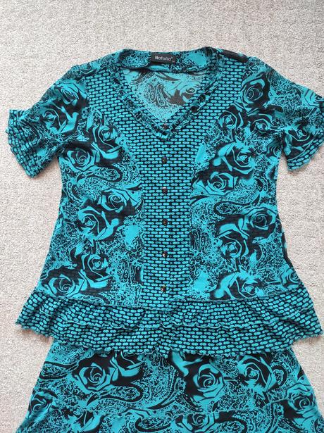 Dámský elegantní kostým, 54