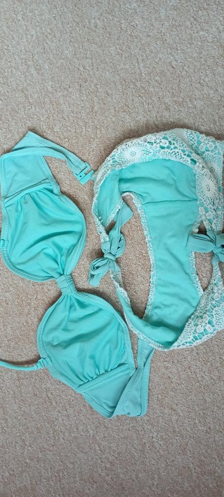 Dvoudílné plavky vel."m/l", l