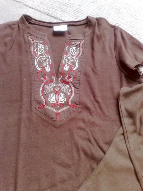 2x čokládově hnědé tričko, halenka, next,40