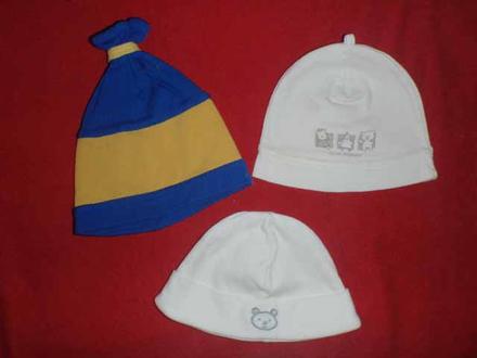 3x čepička, tesco,68