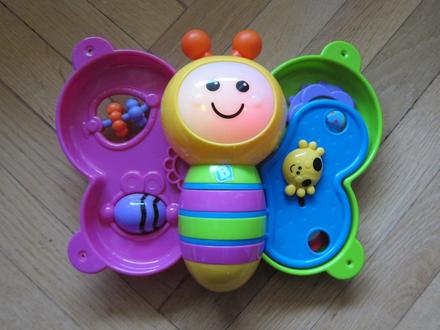 Mac toys zábavný svítící motýl se zvukem,