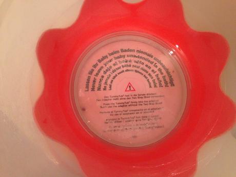 Koupací kyblík tummy tub+šátek a láhve, 