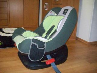 Připevnění autosečky 0-18 kg. Jak to má být správně?