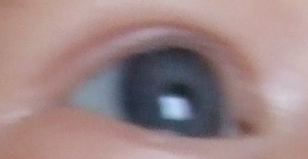 Kdy se změnila barva očí u vašich miminek?