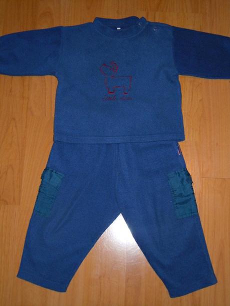 Teplákovka  + triko, 86