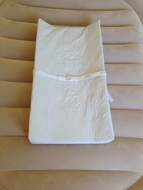 Prebalovaci podlozka pevna s paskem+kos na pleny,