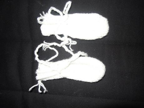 Pletené bílé rukavičky, 56