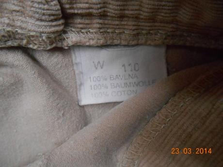 Světlé manšestráky pro slečnu, 110