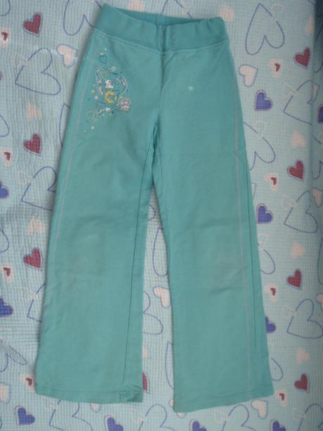 Tyrkysové tepláčky pro štíhlou holčičku, 122