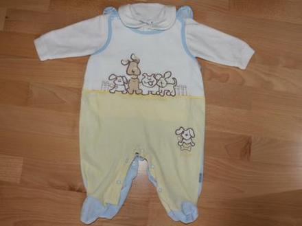 Dupacky s pejsky + bily svetrik, 62