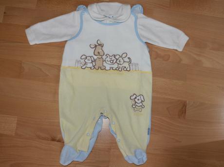 Dupacky s pejsky + bily svetrik, 62